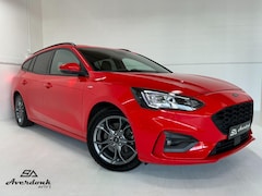 Ford Focus Wagon - 1.5 ECOBOOST 181PK ST-LINE NAP / Cam / Trekhaak / 1e eige