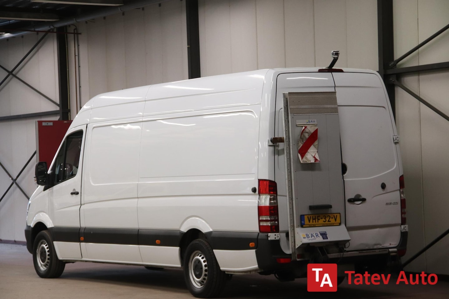 Mercedes-Benz Sprinter - 313 2.2 CDI 432L L3H2 MET LAADKLEP LIFT - AutoWereld.nl