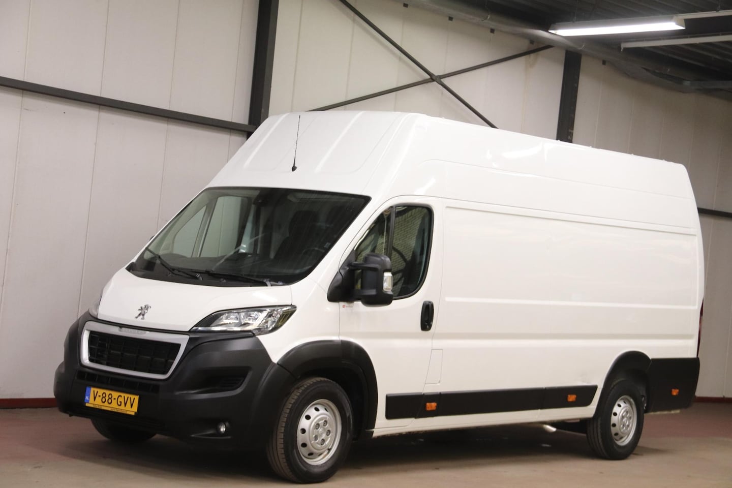 Peugeot Boxer - 2.2 BlueHDi 140PK L4H3 AIRCO CRUISE CONTROL - AutoWereld.nl