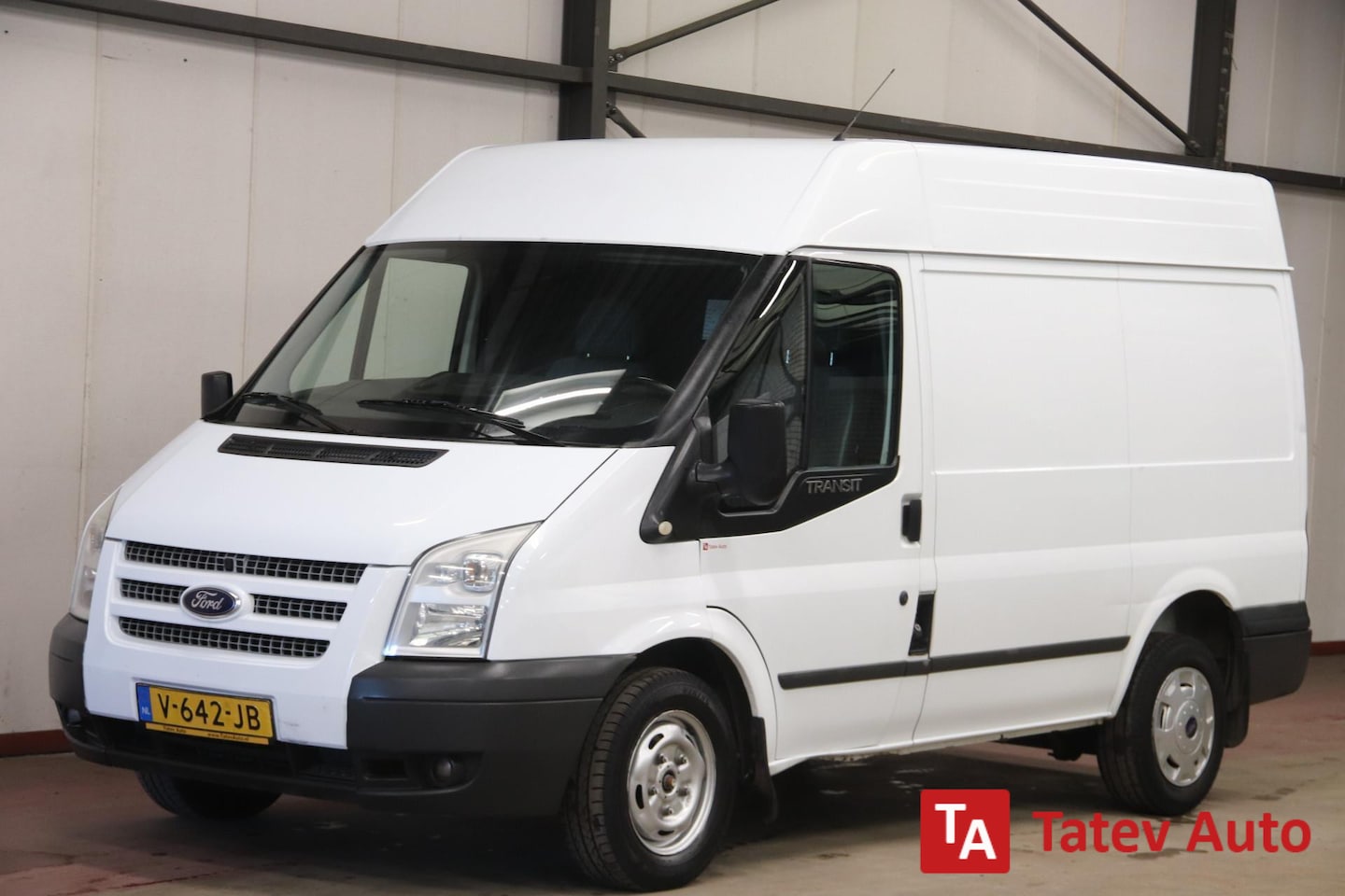 Ford Transit - 2.2 TDCI 126PK L2H2 Airco - AutoWereld.nl