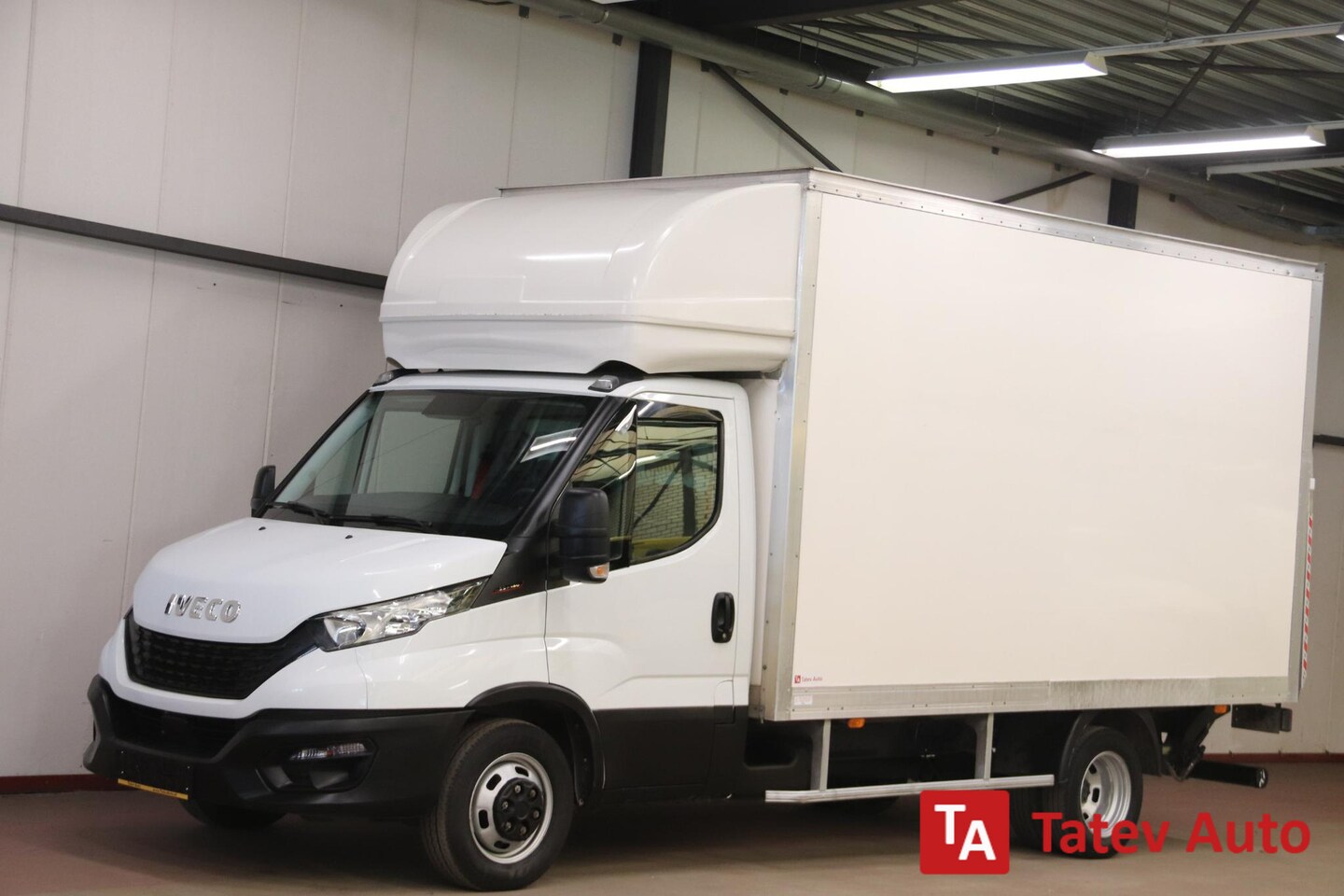 Iveco Daily - 35C16 2.3 BAKWAGEN MEUBELBAK LAADKLEP ZIJDEUR - AutoWereld.nl