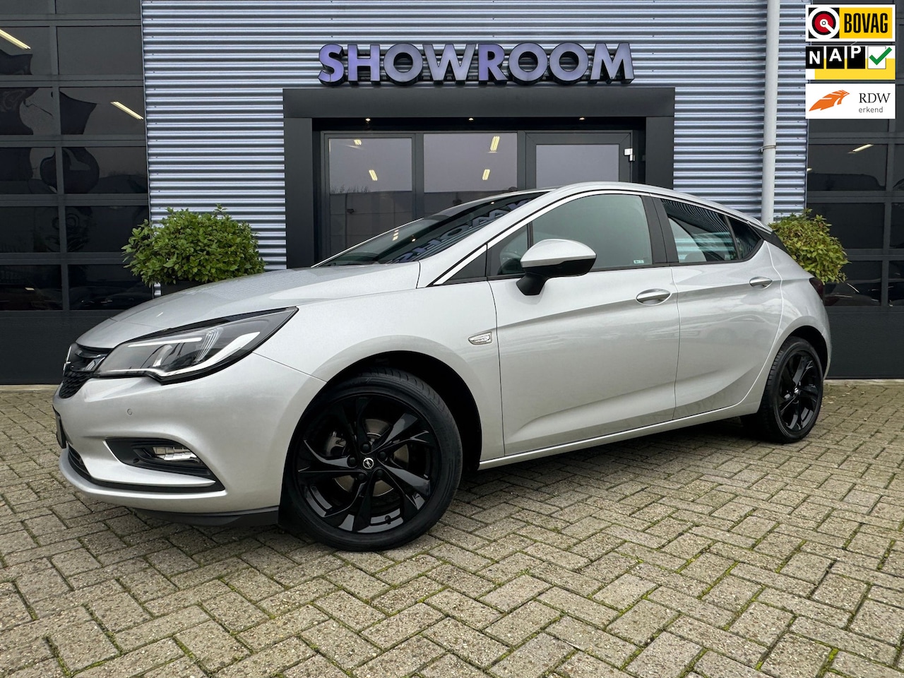 Opel Astra - 1.4 Online Edition Navi|Camera|Cruisecontrol|Applecarplay - AutoWereld.nl