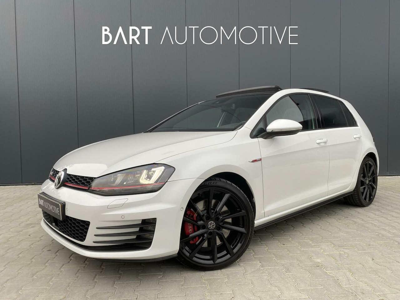 Volkswagen Golf - 2.0 TSI GTI Performance 230PK|ACC|Pano|Camera - AutoWereld.nl