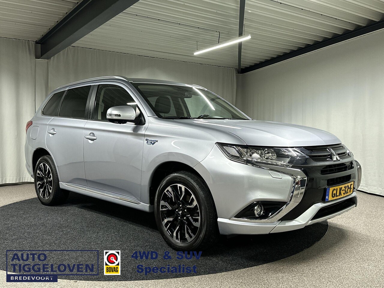 Mitsubishi Outlander - 2.0 PHEV Premium Automaat Trekhaak - AutoWereld.nl