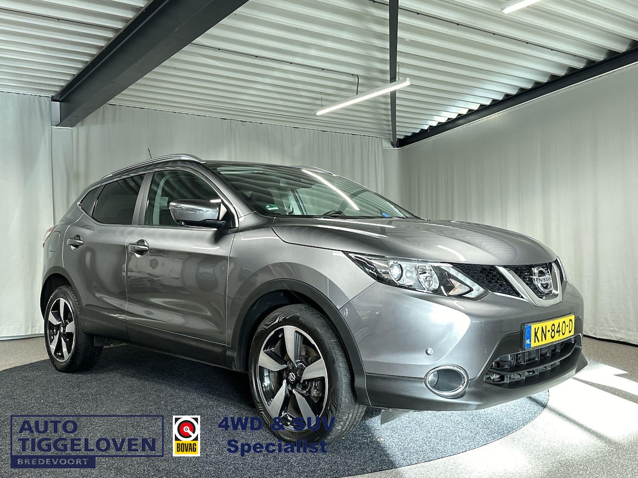 Nissan Qashqai - 1.6 Connect Edition 360 camera | Panoramadak | Trekhaak - AutoWereld.nl