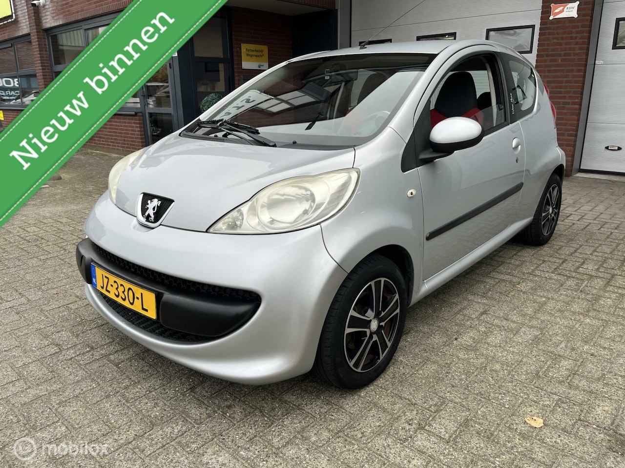 Peugeot 107 - 1.0-12V XS Urban Move AIRCO*ELECTRISCHE RAMEN*CV* - AutoWereld.nl