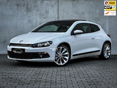 Volkswagen Scirocco - 1.4 TSI Highline | UNIEK | 14dkm | 1e eig. | Clima | Navi | Panorama | Xenon | H.Leder |