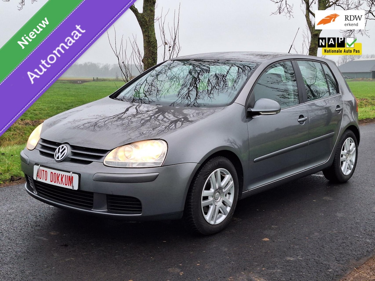 Volkswagen Golf - 1.6 FSI Optive 4 AUTOMAAT❗ - AutoWereld.nl