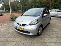 Toyota Aygo - 1.0-12V +