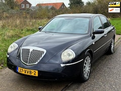 Lancia Thesis - 3.0-24V V6 Emblema Automaat ( ex Berlusconi) ECC Audio/CD Navi leder LMV 17" Cruisecontrol