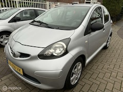 Toyota Aygo - 1.0-12V