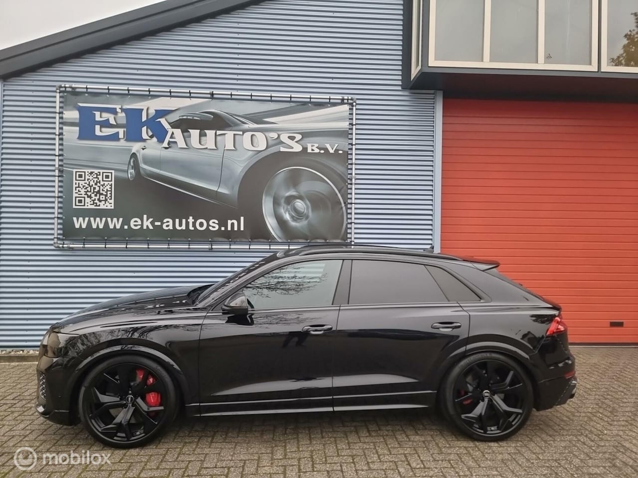 Audi RSQ8 - 4.0 TFSI quattro 601pk. Black/black Vol !! - AutoWereld.nl