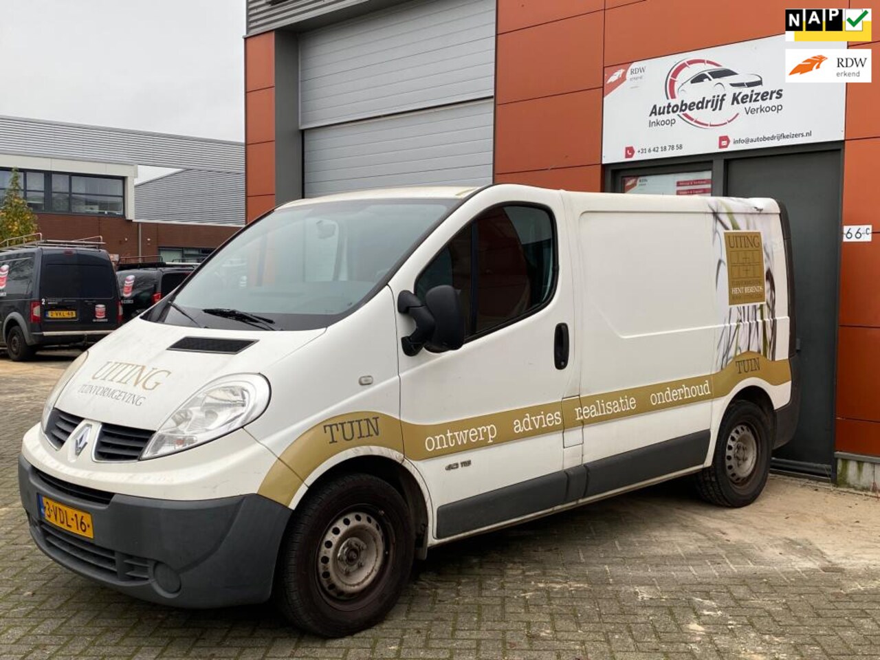 Renault Trafic - 2.5 dCi T29 L1H1 AIRCO NAP ZIJDEUR TREKHAAK - AutoWereld.nl