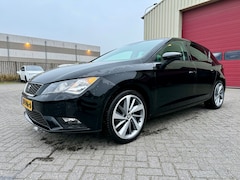 Seat Leon - 1.2 TSI Style Business Stoelverwarming | Apple Carpl | Parksens. | FR-velgen | Climatcont