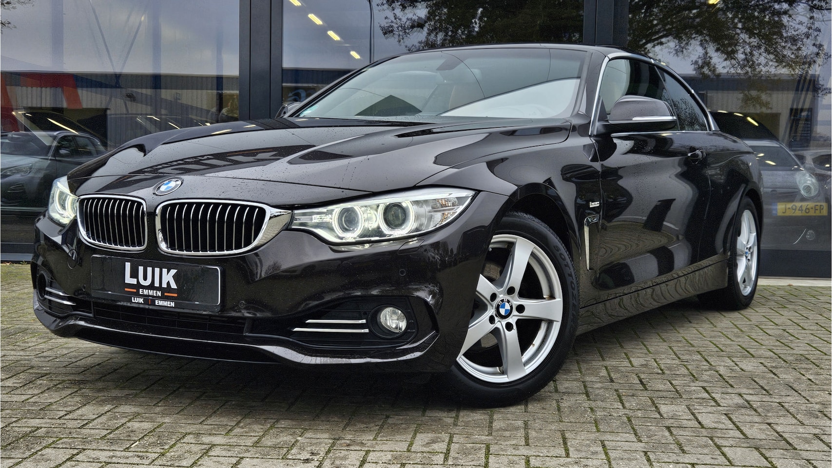 BMW 4-serie Cabrio - 420i Luxury + VOLLEER + NEKVERWARMING + NAVIGATIE - AutoWereld.nl