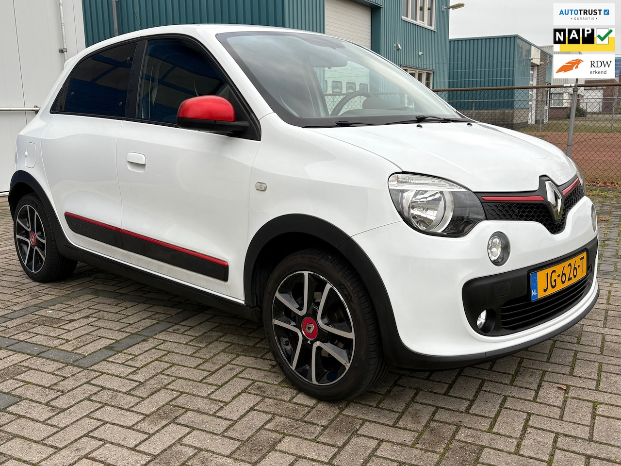 Renault Twingo - 1.0 SCe Dynamique GT-Line/Cam/Airco/navi/Leer - AutoWereld.nl