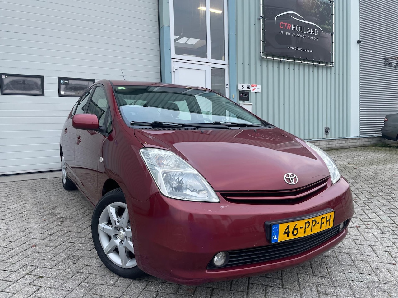 Toyota Prius - 1.5 VVT-i Hybride AUTOMAAT|NAVI|APK:07-2025 - AutoWereld.nl