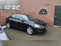 Volvo S60 - 2.0T Summum