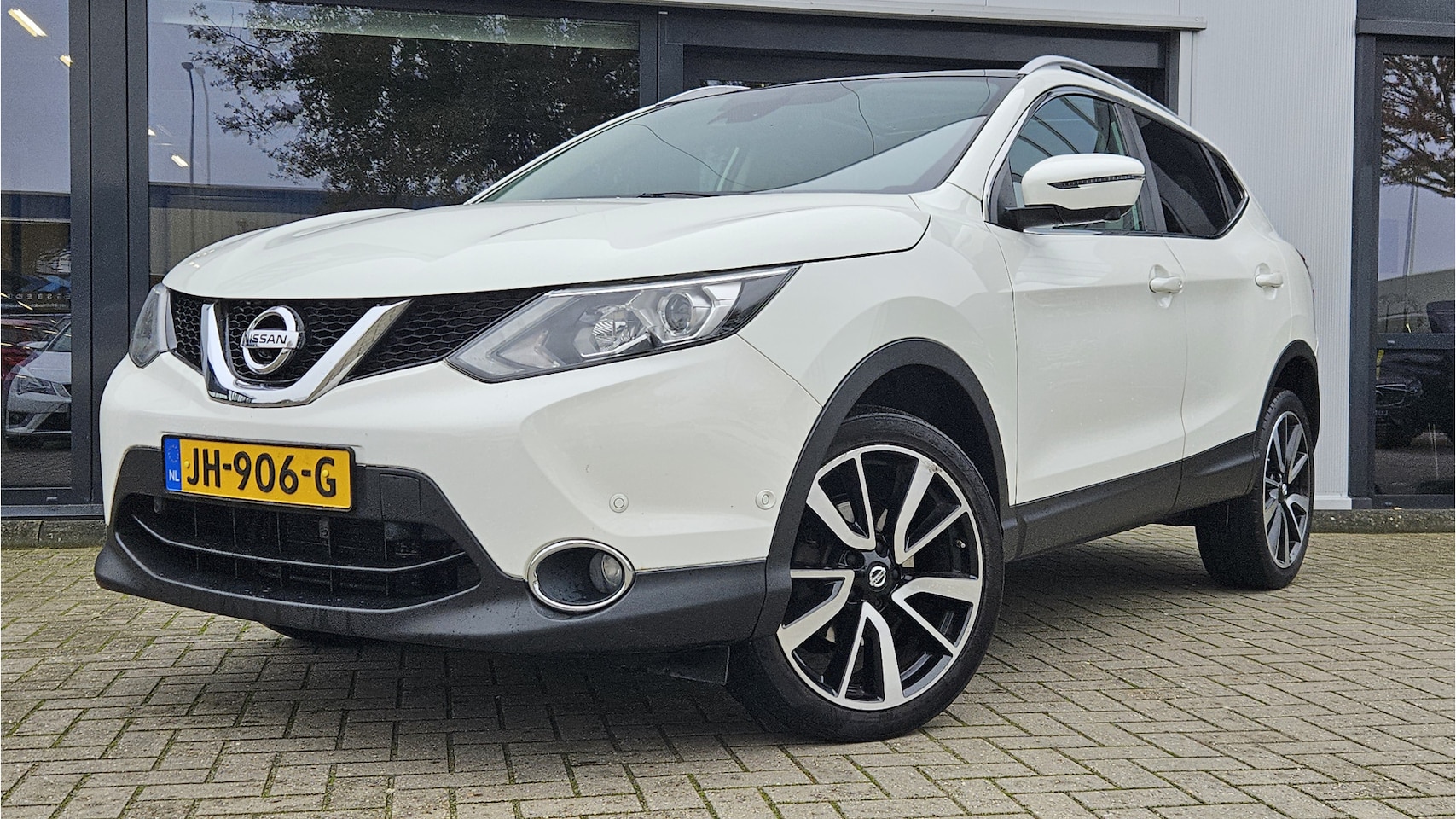 Nissan Qashqai - 1.2 Tekna + VOL OPTIES - AutoWereld.nl