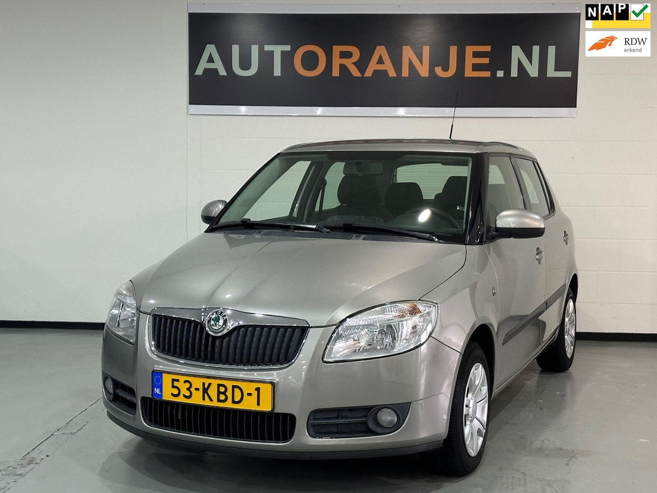 Skoda Fabia - 1.2-12V Ambition-Airco-Cruise-APK-NAP!! - AutoWereld.nl