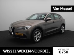 Alfa Romeo Stelvio - 2.0 T AWD Super | Camera | Parkeersensoren | Navigatie