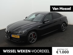 Alfa Romeo Giulia - 2.0 T GME AWD Veloce 280pk AWD Q4 | Leer | Navigatie | Parkeersensoren | Camera | LMV 19"