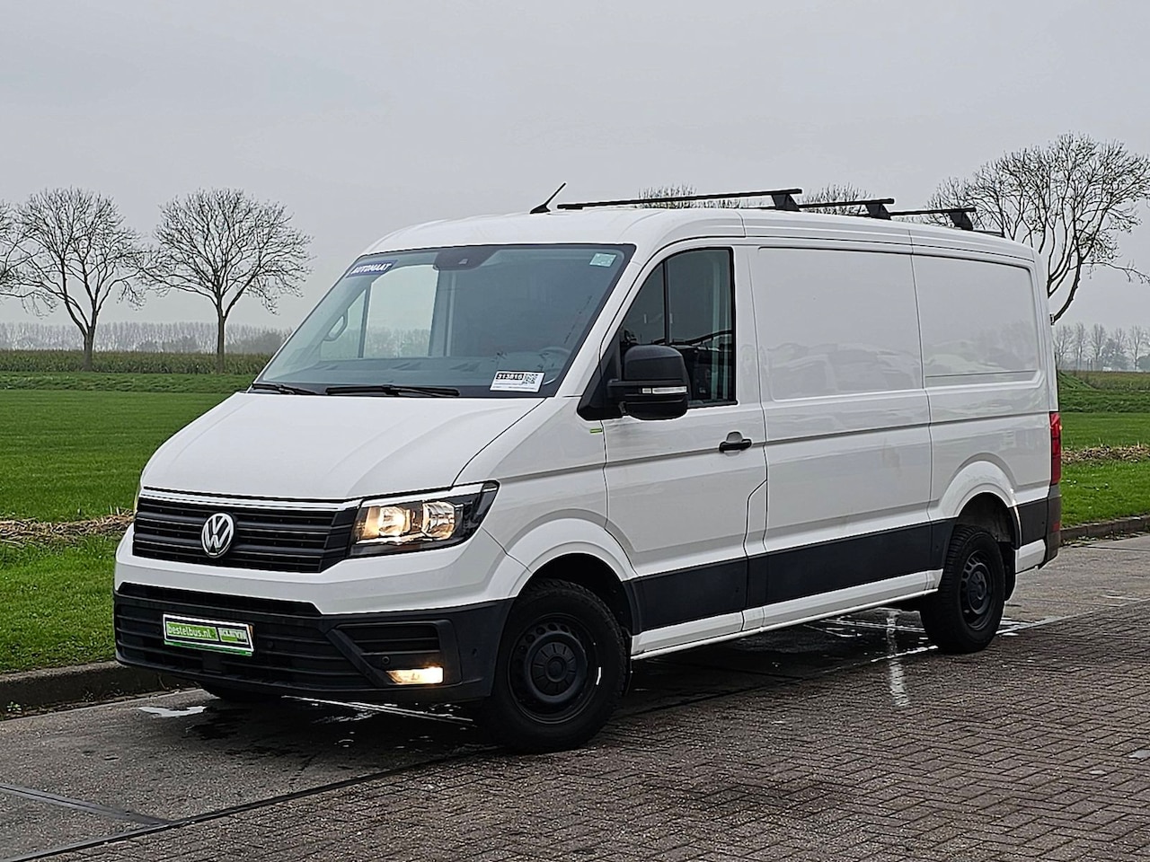 Volkswagen Crafter - 35 2.0 TDI 177 L2H1, airco, DSG aut. navi, trekhaak, pdc, - AutoWereld.nl