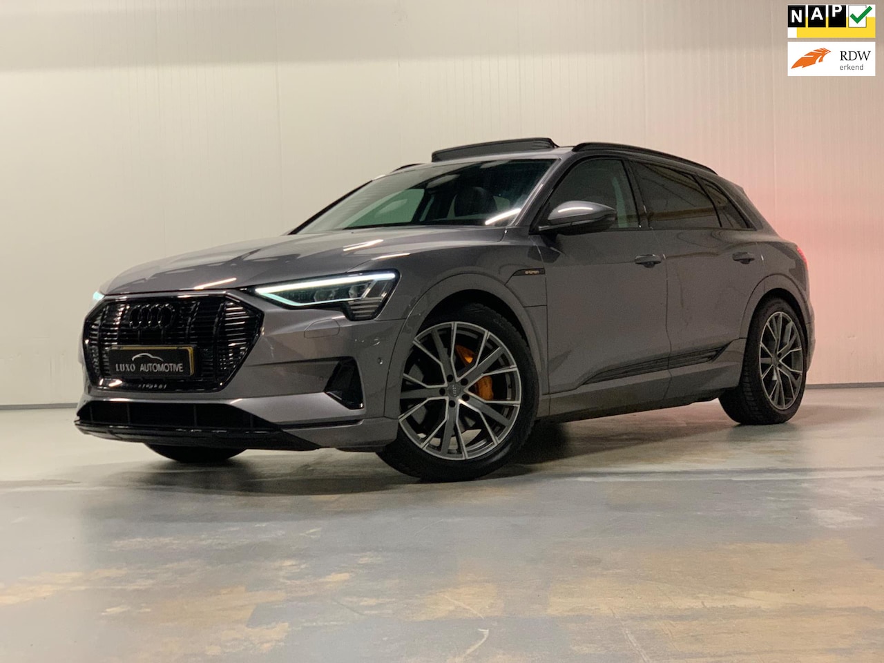 Audi e-tron - E-tron 50 quattro Launch edition plus 71 kWh | NAP | PANO | BLACK OPTIC | TREKHAAK - AutoWereld.nl