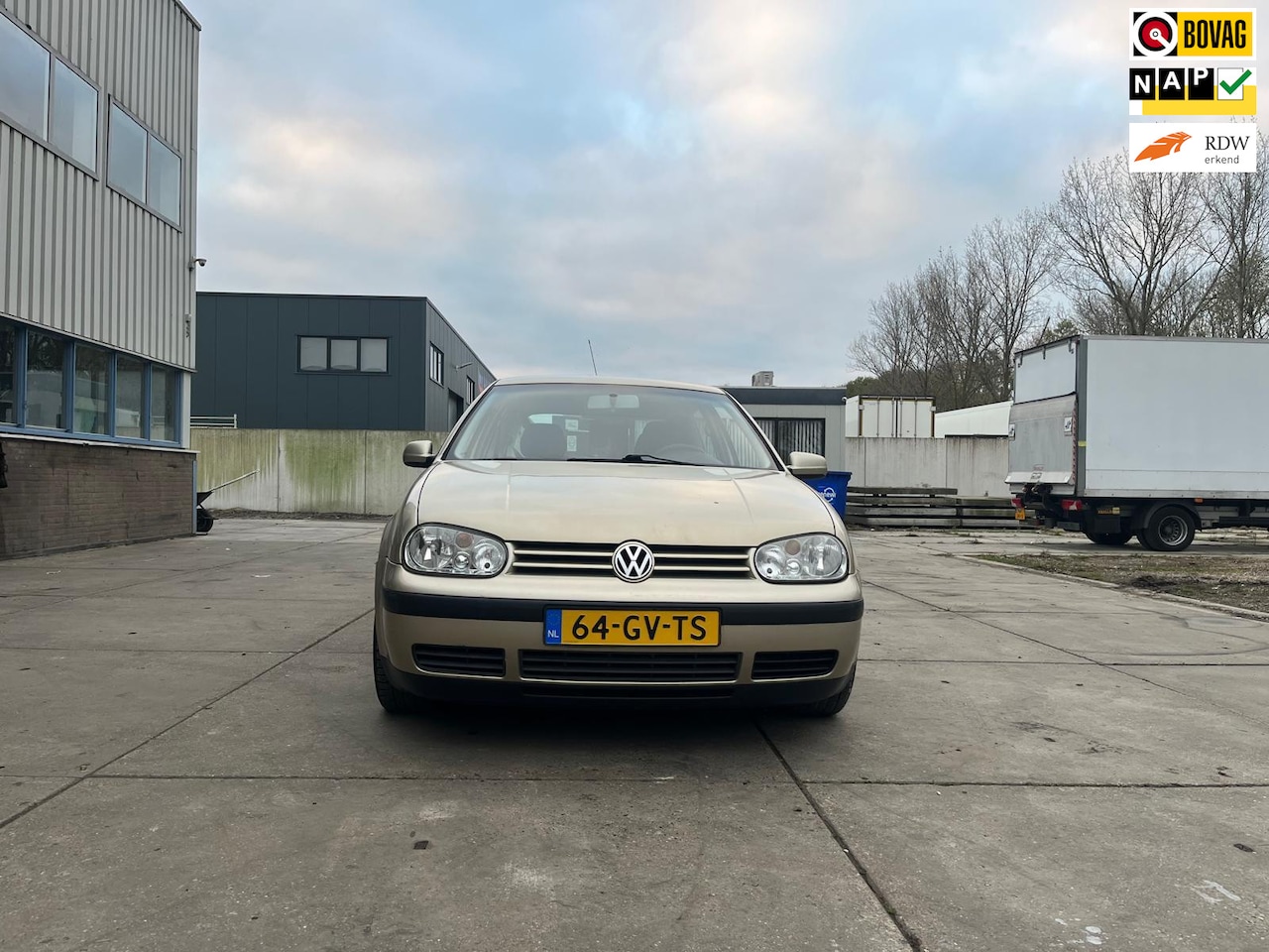 Volkswagen Golf - 1.6 Trendline 1.6 Trendline - AutoWereld.nl