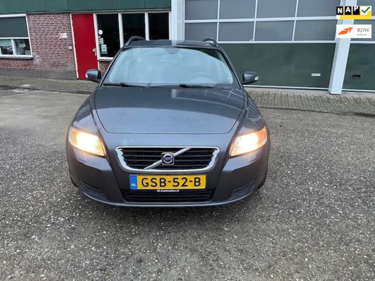 Volvo V50 - 2.5 T5 Momentum 6 BAK 230 PK - AutoWereld.nl