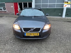 Volvo V50 - Youngtimer 2.5 T5 Momentum 6 BAK 230 PK