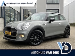 MINI Cooper - 1.5 Business | NL Auto/2e Eig./Voll.Historie/Navi/Airco/Cruise/16"/All Season banden/Zwart