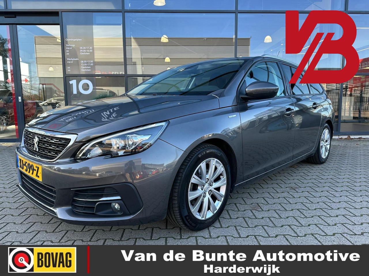 Peugeot 308 SW - 1.2 PureTech Allure *Trekhaak & Nav* - AutoWereld.nl