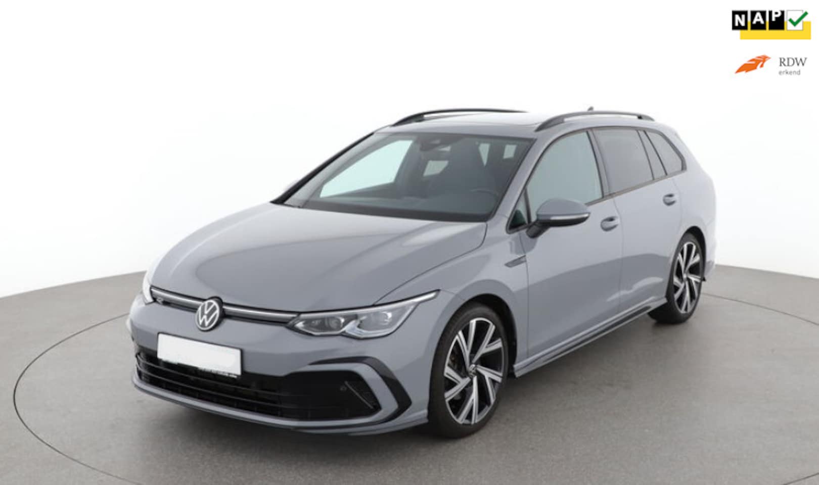 Volkswagen Golf - 1.5 eTSI R-Line Business 1.5 eTSI R-Line Business - AutoWereld.nl