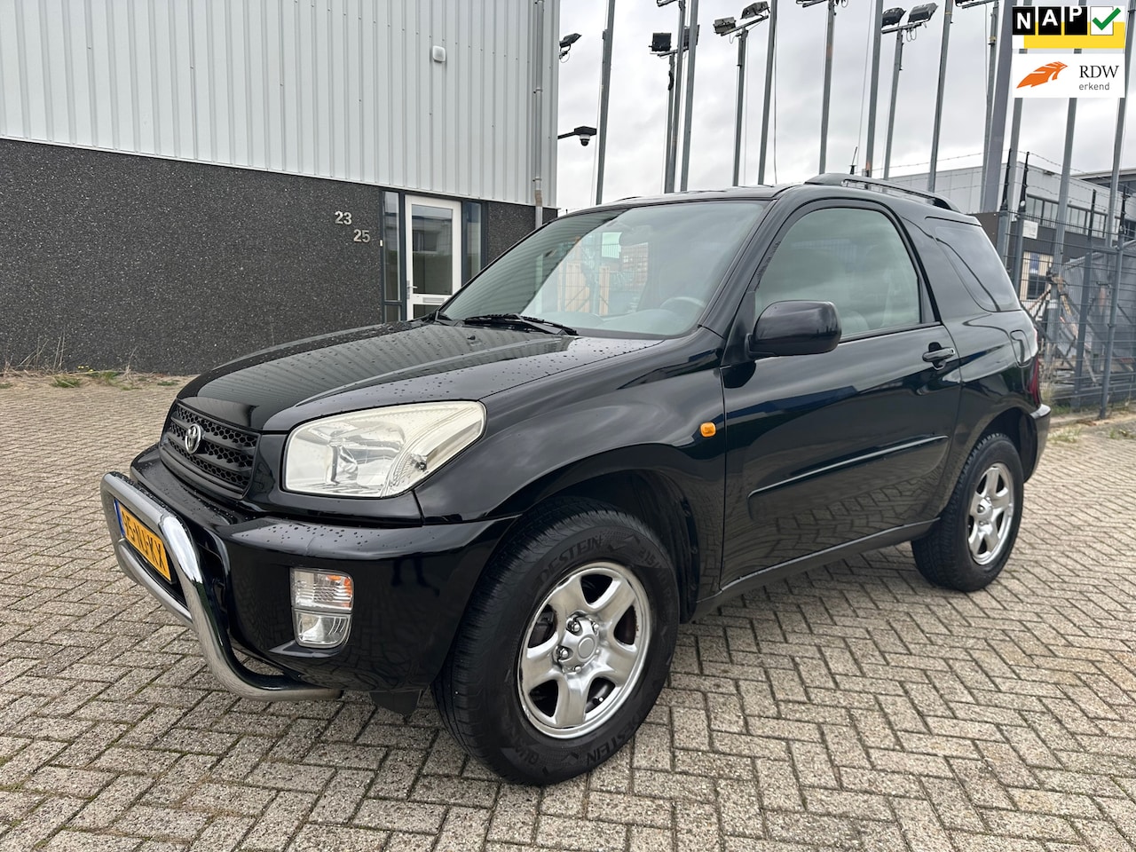 Toyota RAV4 - 2.0-16V VVT-i Luna 4x4 2001 Airco Youngtimer - AutoWereld.nl