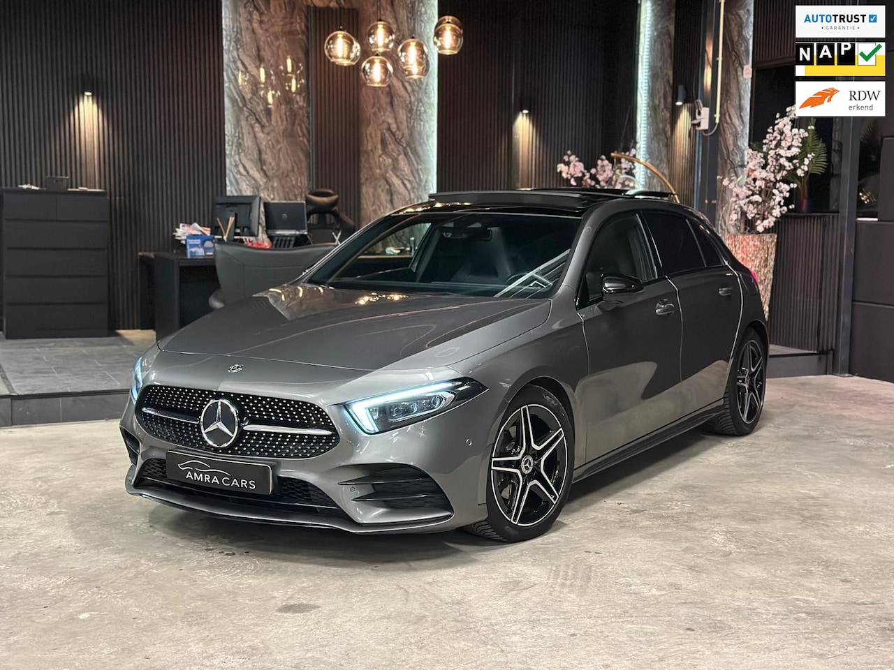 Mercedes-Benz A-klasse - 250 AMG|PANO|SFEER|BOMVOL! - AutoWereld.nl