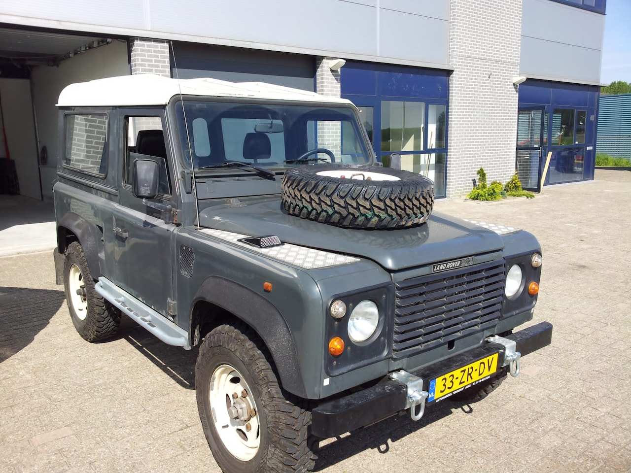 Land Rover Defender 90 - Ninety V8 - AutoWereld.nl