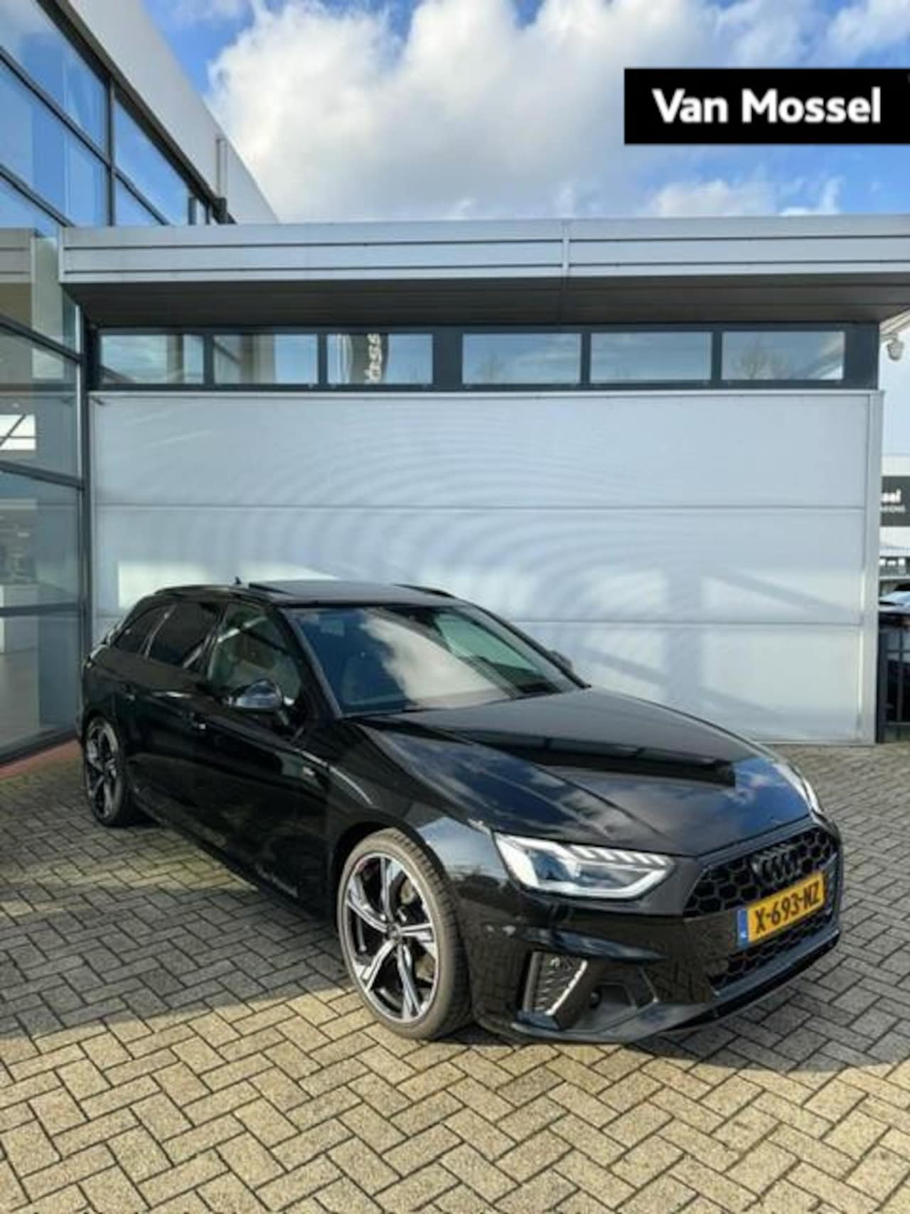 Audi A4 Avant - 35 TFSI S edition Competition | Navigatie | 19" LM Velgen | Panorama Dak | Apple Carplay | - AutoWereld.nl