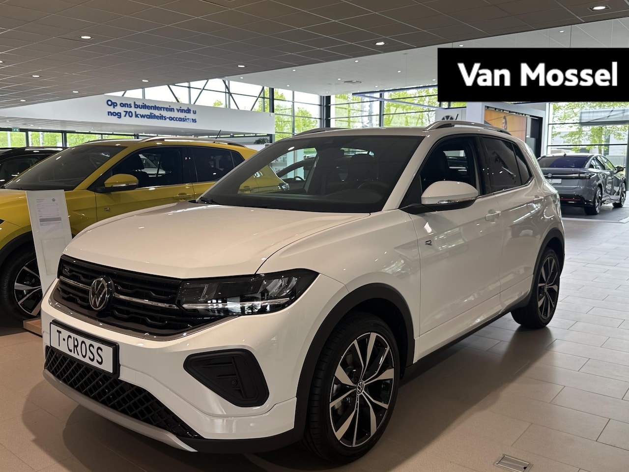 Volkswagen T-Cross - 1.0 TSI R-Line | Stoelverwarming | Camera | Navigatie | Cockpit PRO - AutoWereld.nl