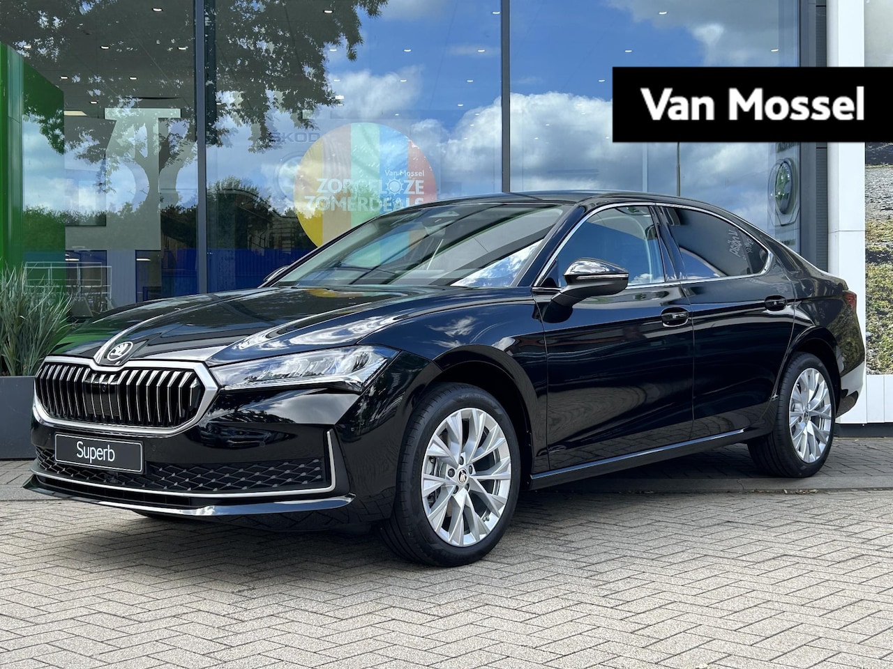 Skoda Superb - 1.5 TSI MHEV First Edition 150 PK m-HEV | 18'' Lichtmetalen velgen | Chrome Pakket | Half - AutoWereld.nl