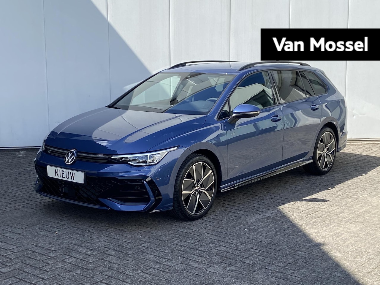 Volkswagen Golf Variant - 1.5 eTSI R-Line Edition 116 PK Automaat | Nieuwe Golf facelift | Navigatie | Apple Carplay - AutoWereld.nl