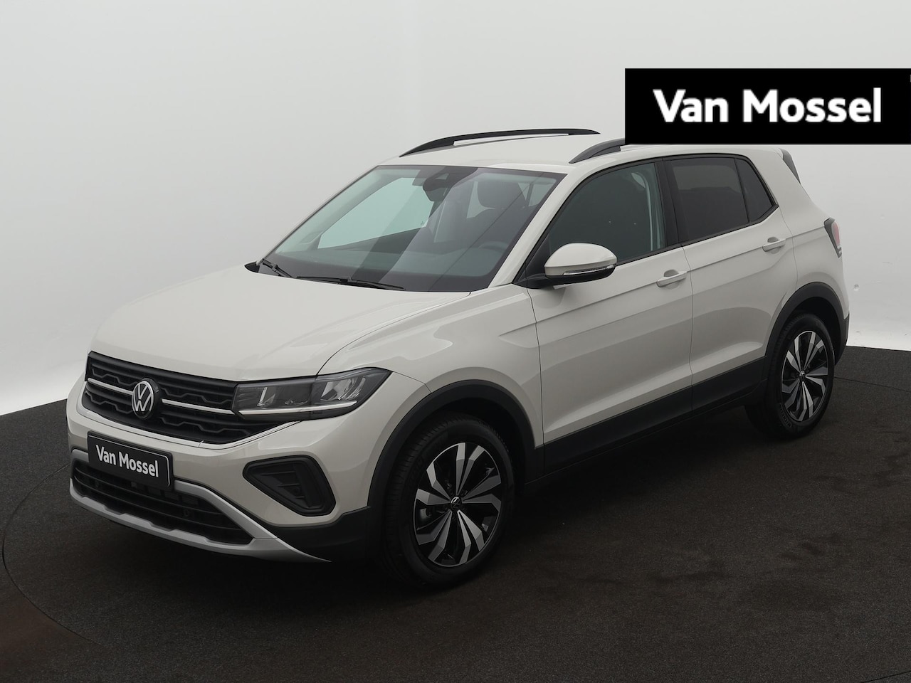 Volkswagen T-Cross - 1.0 TSI Life Edition 115 PK Automaat | Navigatie | Stoelverwarming | Climate control | App - AutoWereld.nl