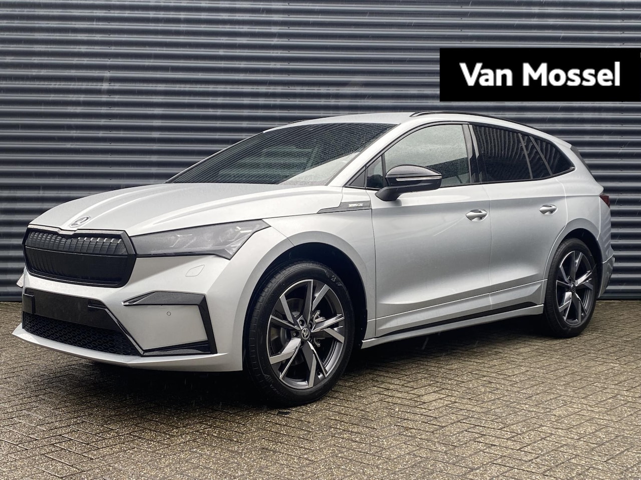 Skoda Enyaq iV - 60 Sportline Business 58 kWh 180 PK | Automaat | Matrix LED Koplampen | Navigatie | Achter - AutoWereld.nl