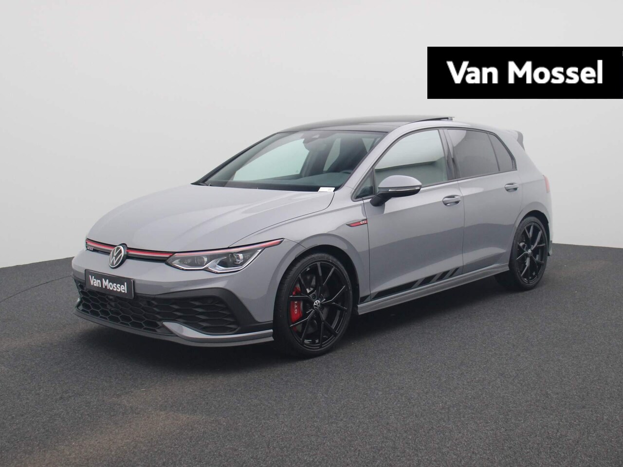 Volkswagen Golf - 2.0 TSI GTI Clubsport 300 PK | Automaat | Navigatie | Panoramadak | Adaptive Cruise Contro - AutoWereld.nl