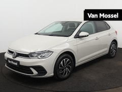 Volkswagen Polo - 1.0 TSI Life Edition DIRECT LEVERBAAR| 15 Inch | Climatronic 2-zone | Navigatie| Draadloos