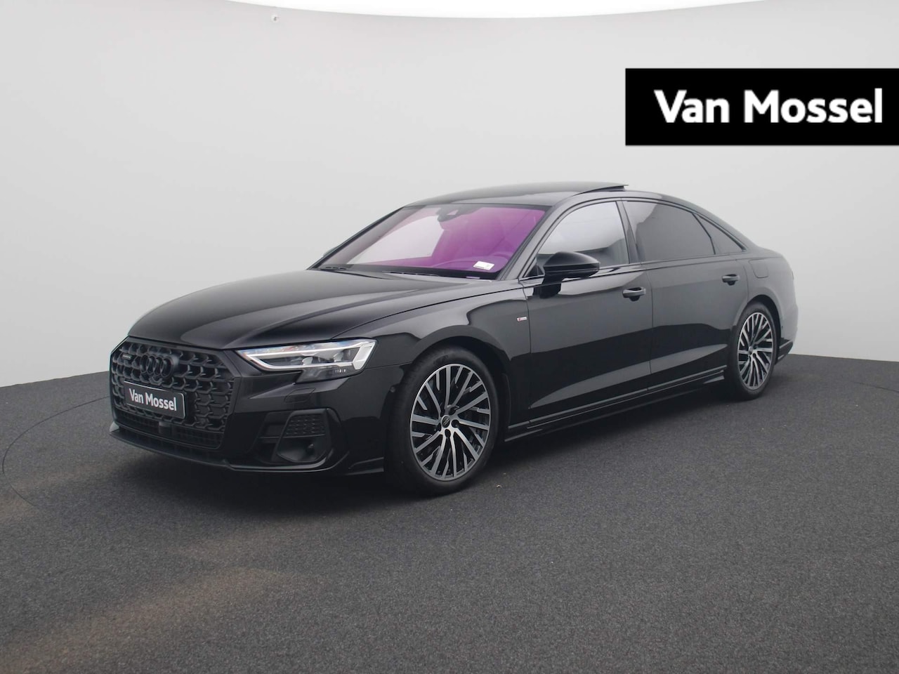 Audi A8 - 60 TFSI e quattro Lang 462 PK | S-line | Automaat | Navigatie | 360 Camera | Panoramadak | - AutoWereld.nl