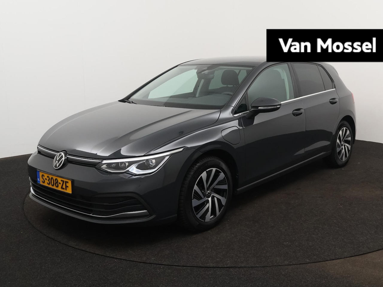 Volkswagen Golf - 1.4 eHybrid Style | Automaat | Digital Cockpit | Ergo Active Stoel | Parkeersenoren | Carp - AutoWereld.nl