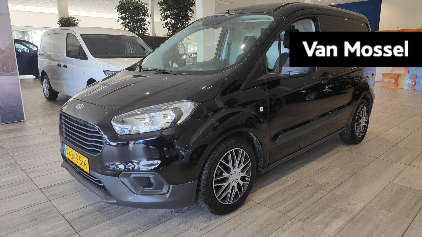 Ford Transit Courier - 1.5 TDCI Trend Duratorq S&S - AutoWereld.nl