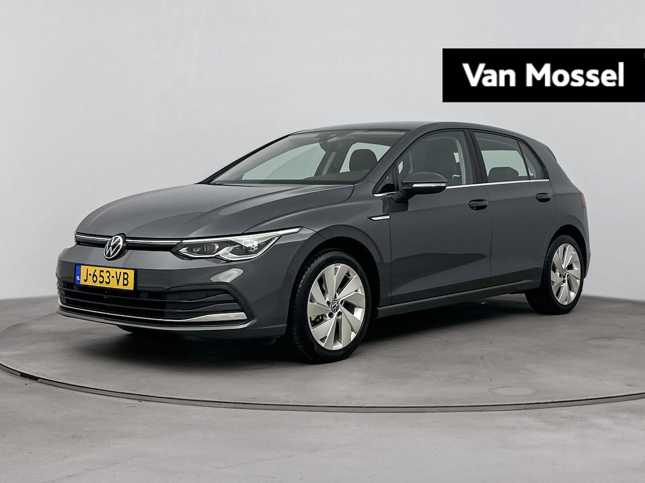 Volkswagen Golf - 1.5 TSI Style Navigatie | Camera | Trekhaak | Side assist | Parkeersensoren Voor/achter | - AutoWereld.nl