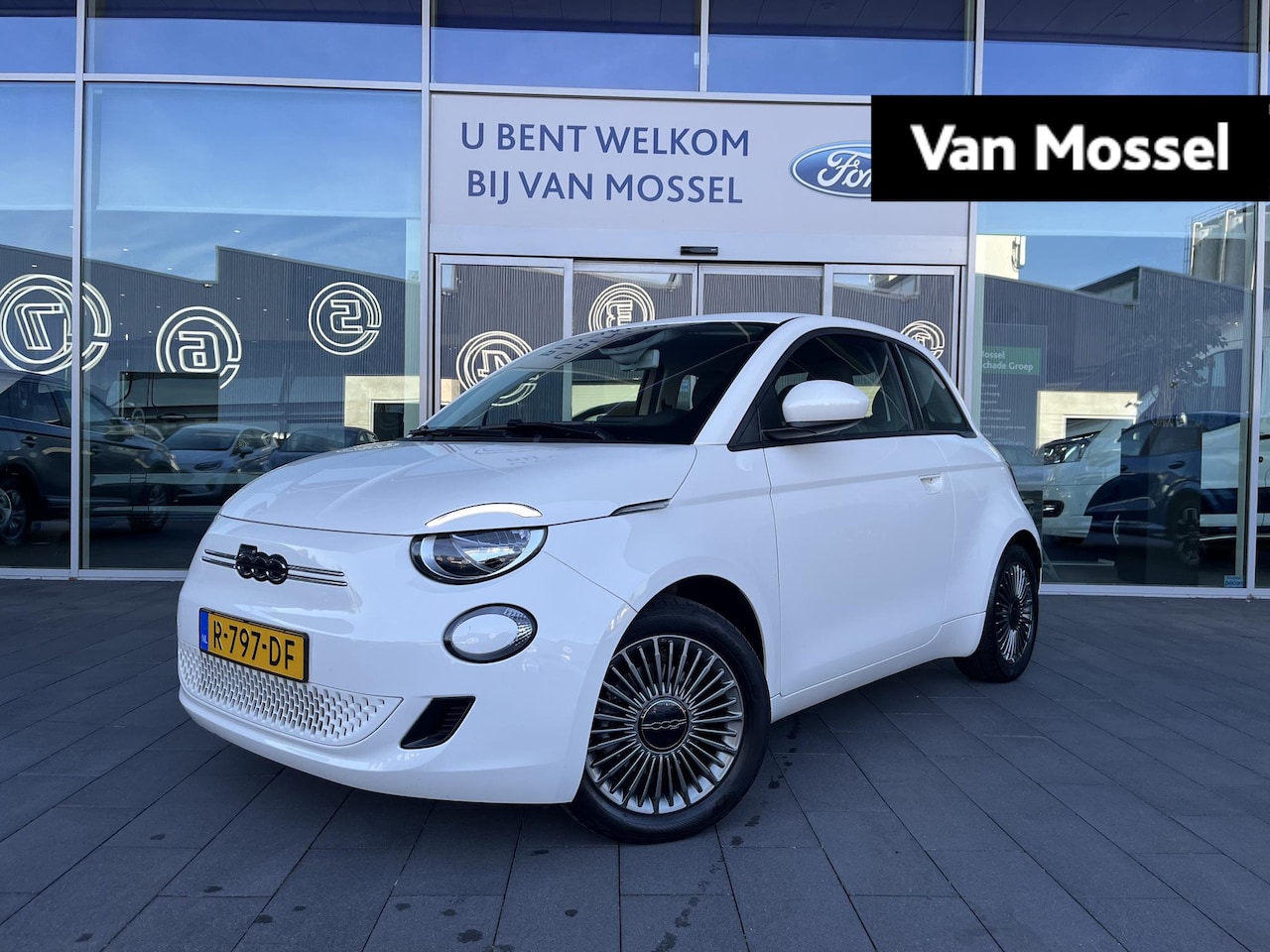 Fiat 500 - Icon 42 kWh | Navigatie | Cruise Control | Lane-assist - AutoWereld.nl